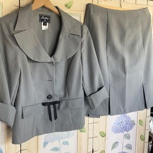 Ladies two piece Jacket & skirt set